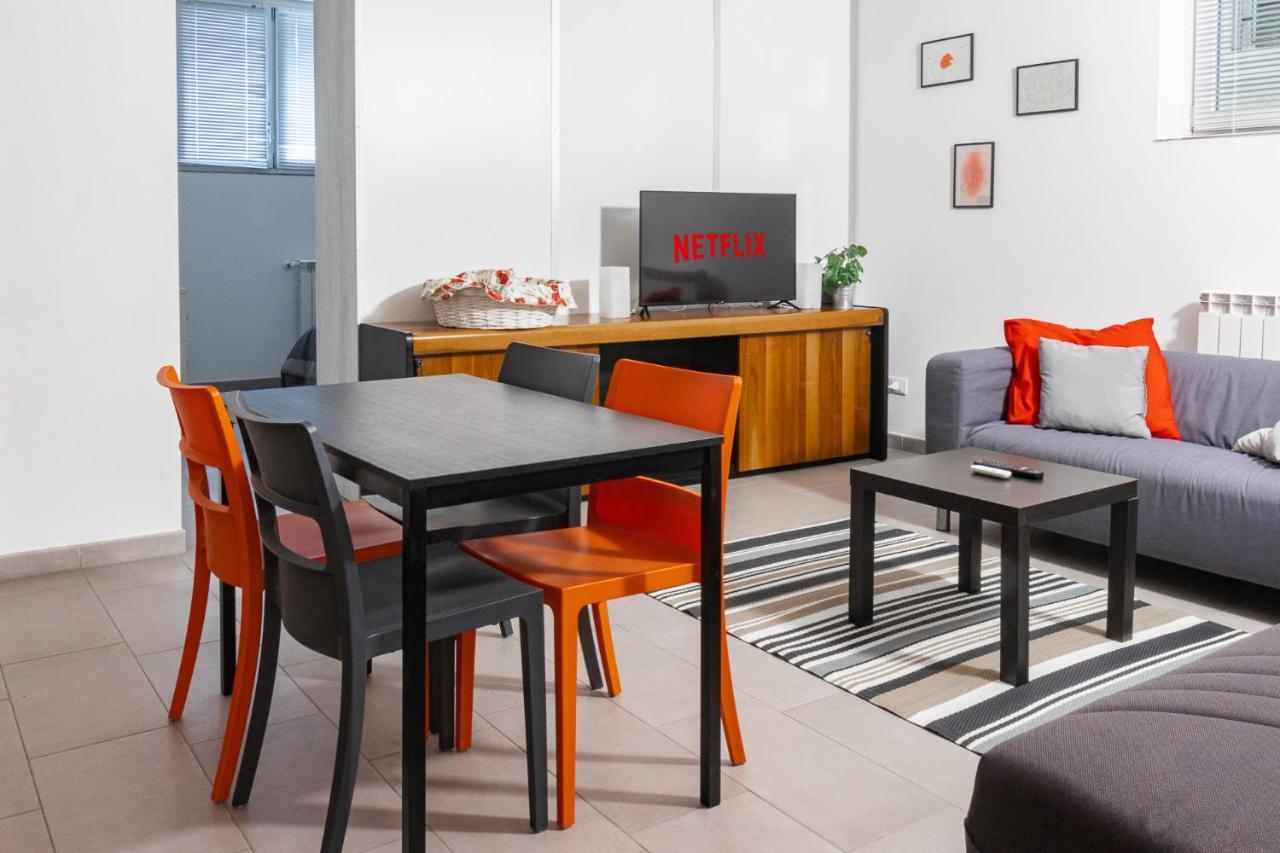 Staurenghi Red Apartment Varese Exterior photo