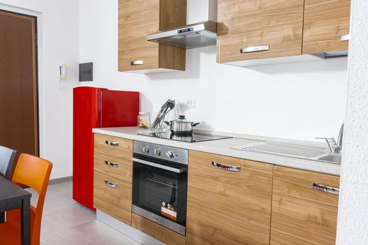 Staurenghi Red Apartment Varese Exterior photo